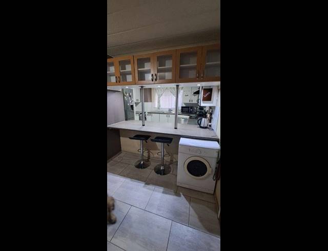 1 BEDROOM TOWNHOUSE FOR SALE IN WITFIELD